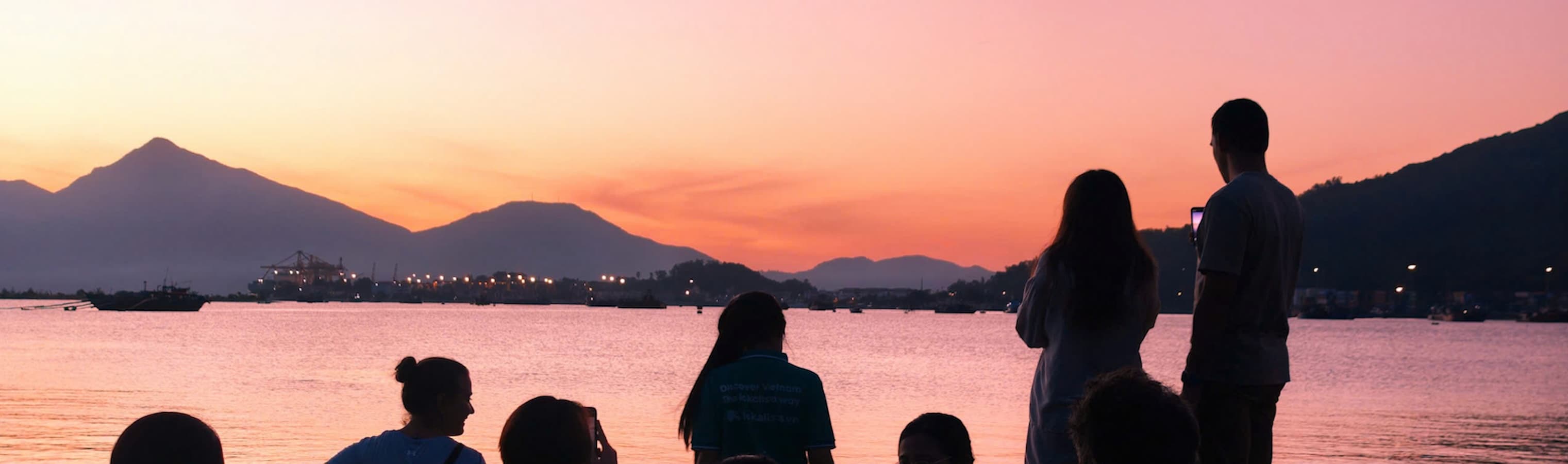 Da Nang Sunset and Street Food Tour